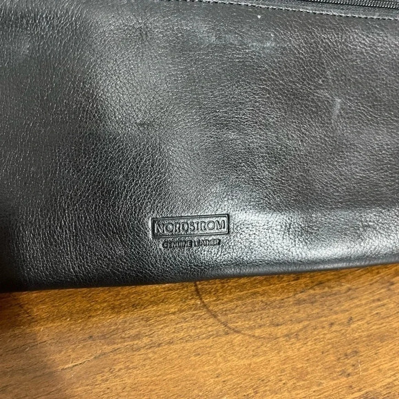 Beautiful! Nordstrom black leather wristlet - Picture 7 of 11